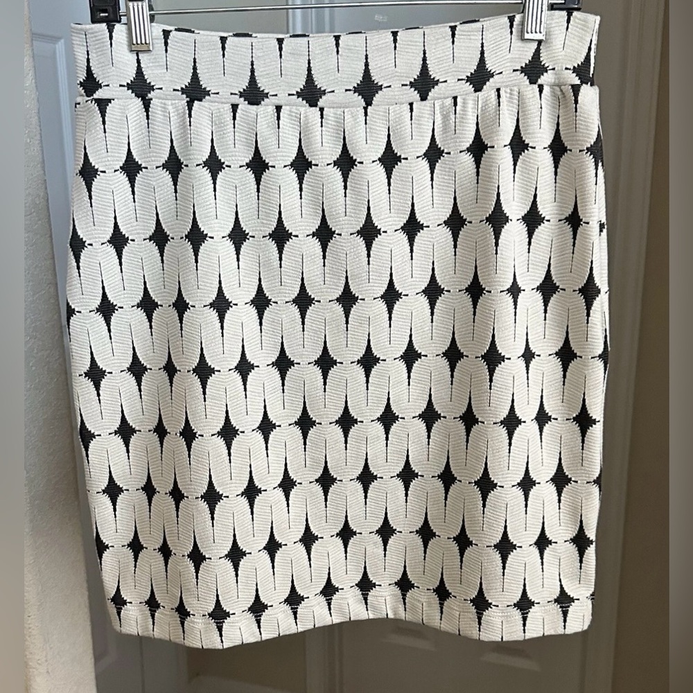 Renee C. Off White Skirt NWT
